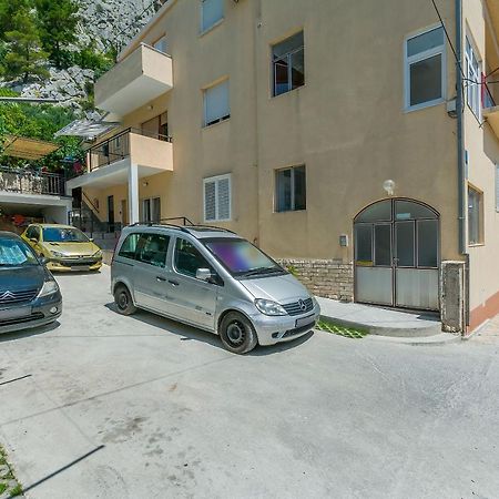 Apartment Ivanka โอมิช ภายนอก รูปภาพ