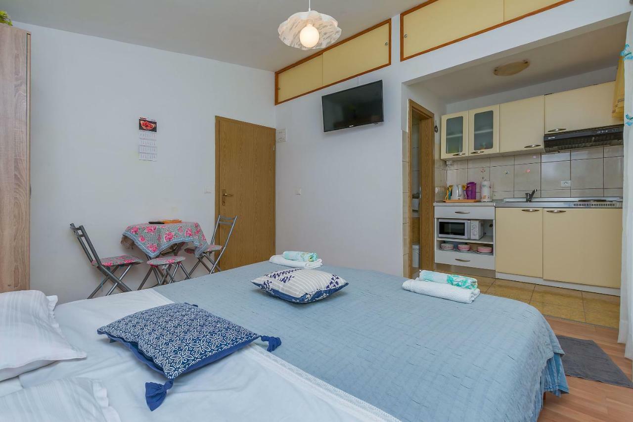 Apartment Ivanka โอมิช ภายนอก รูปภาพ